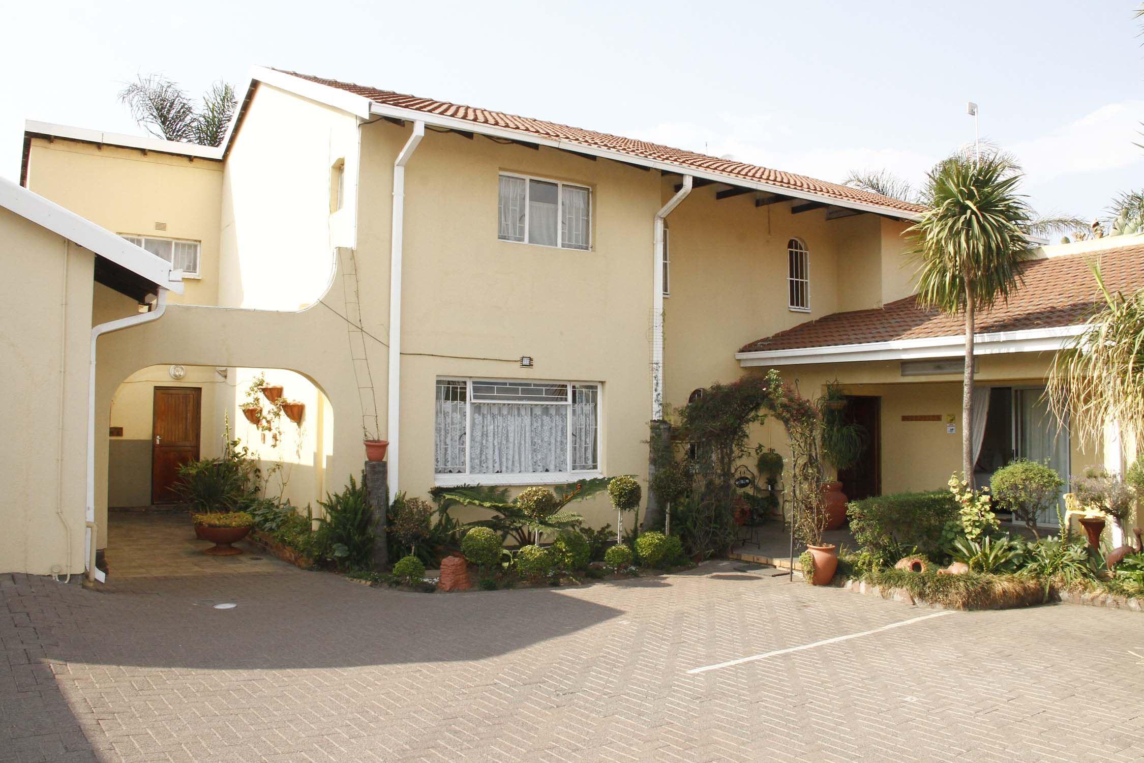 Kalahari Guest House | Accommodation Witbank (Emalahleni)