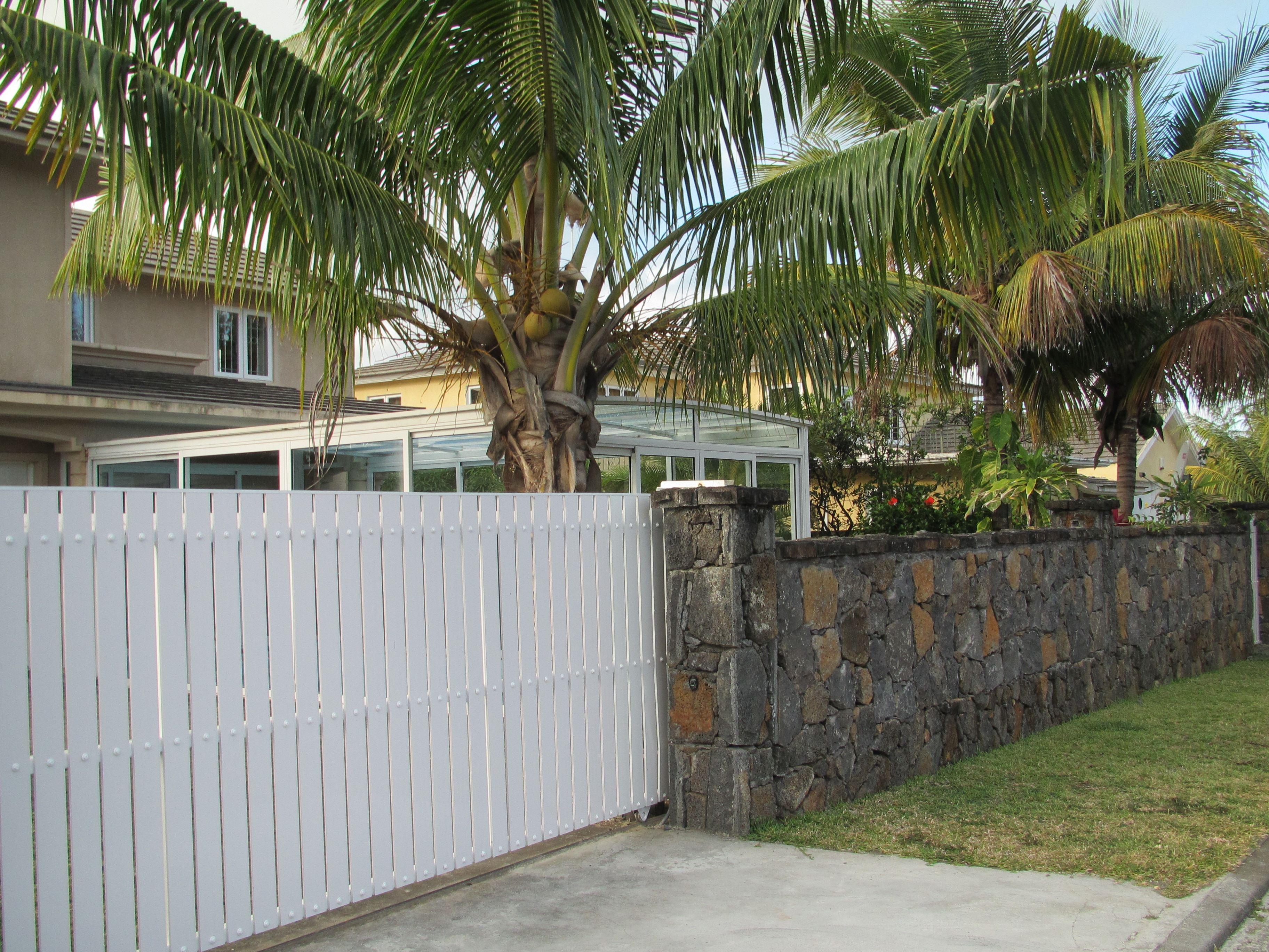 Villa De Rouba | Pointe d’Esny Accommodation