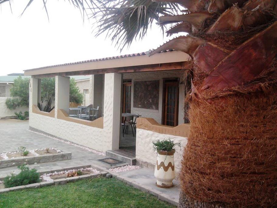 Berronnies B&B | Hentiesbaai Accommodation