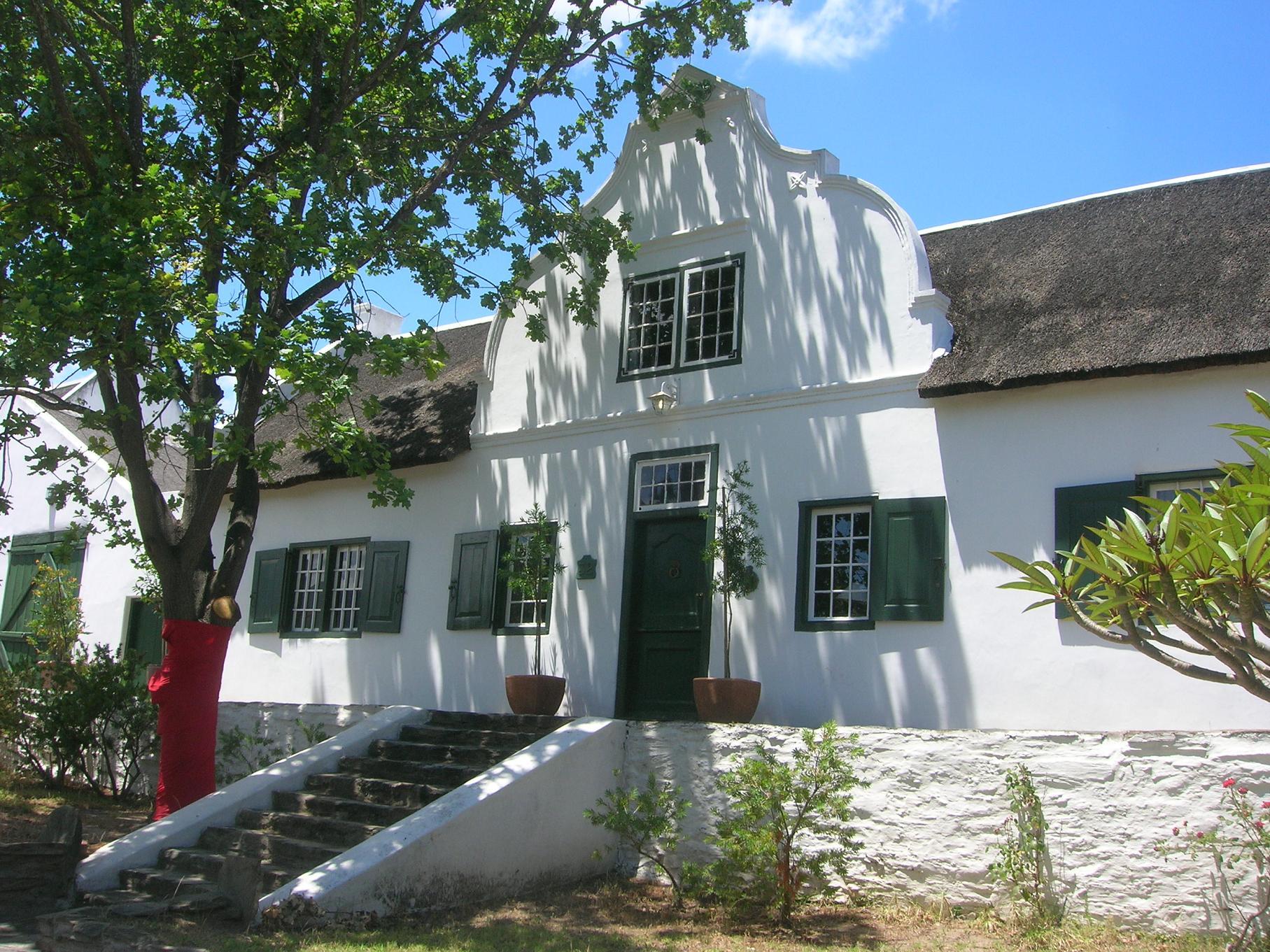 Yellowood House - Cape Dutch Quarters