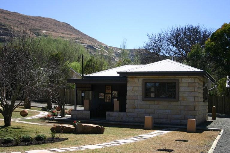 Kalm: A Colourful Place to Stay | Accommodation Clarens