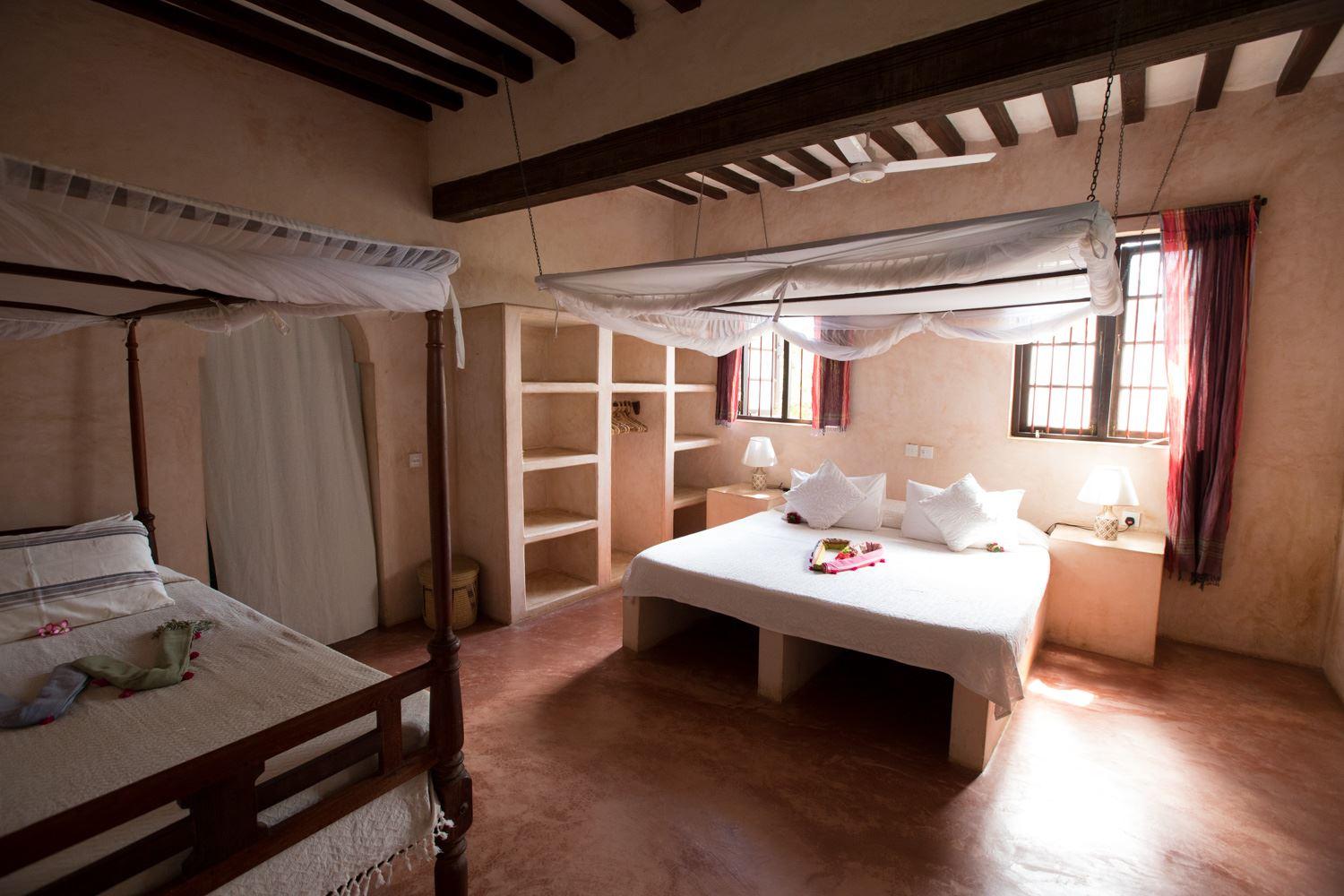 Banana House and Wellness Centre Secure Your Hotel, SelfCatering, or