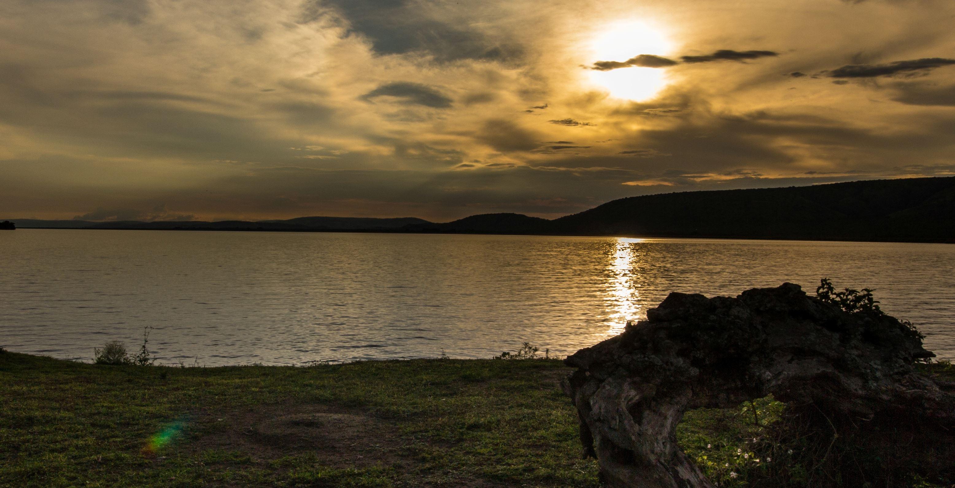 We are directly located at the shore of Lake Mburo