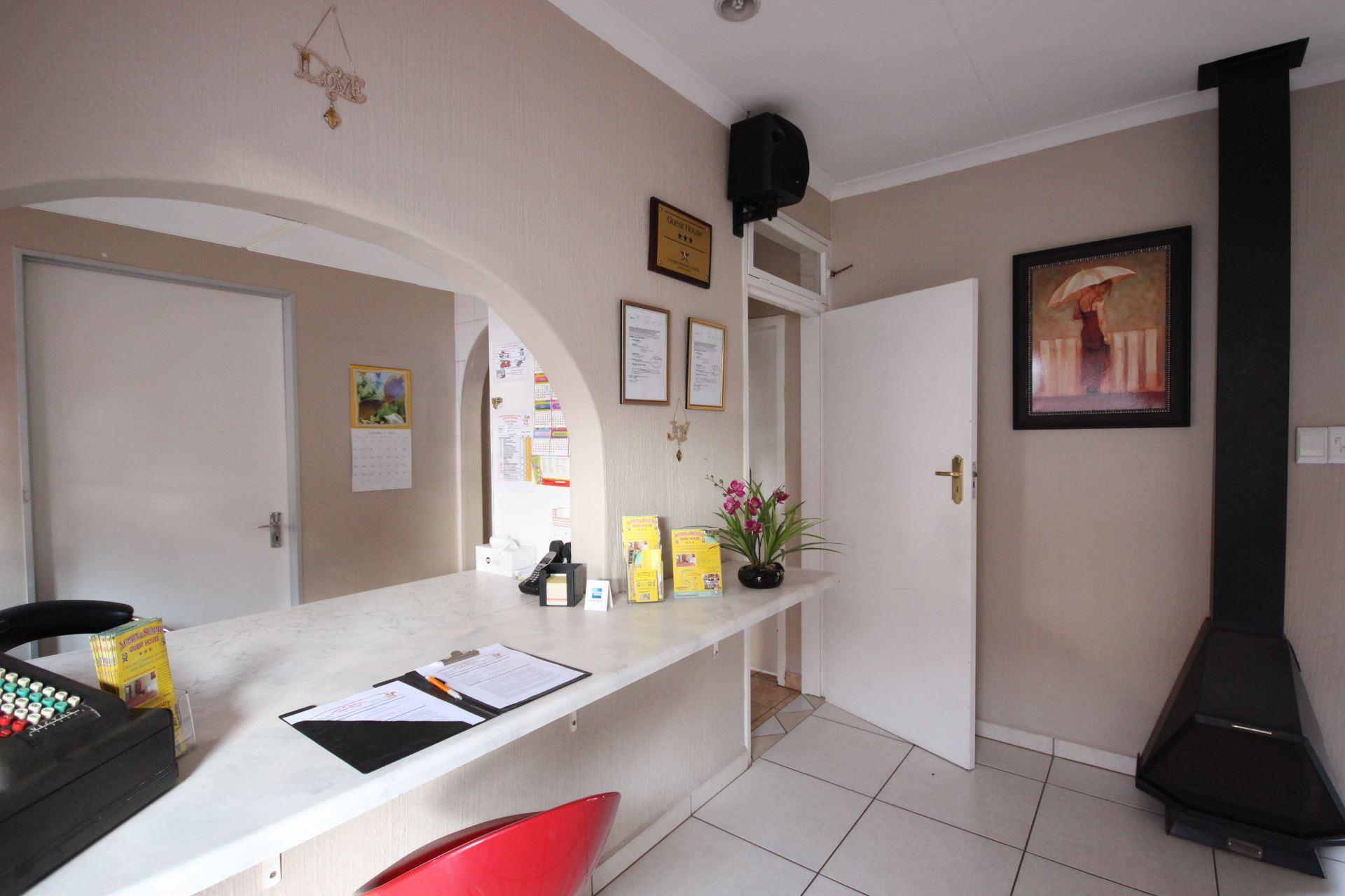 Acorn & Summit Guest House