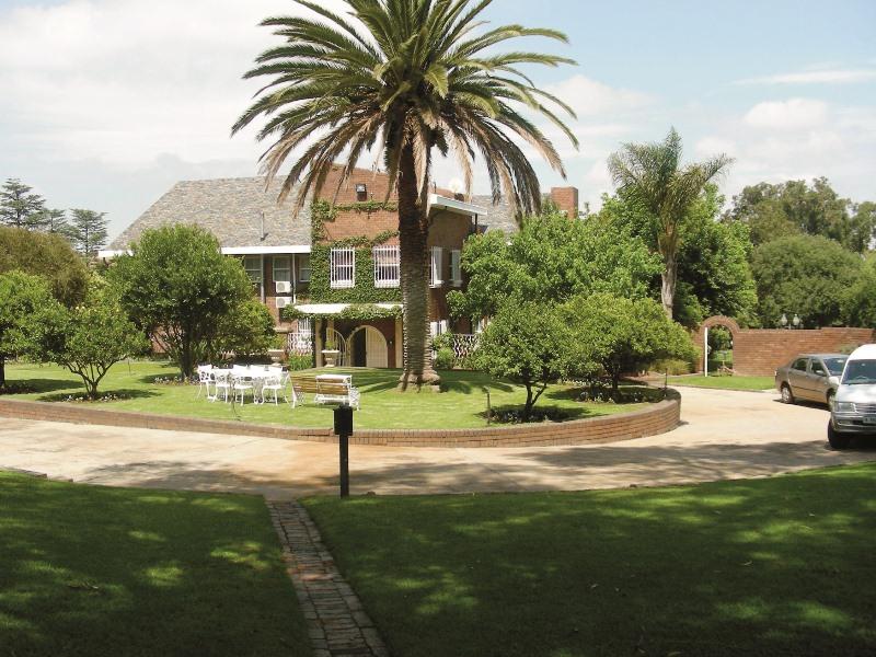 St Tropez Guest House | Sandton Accommodation