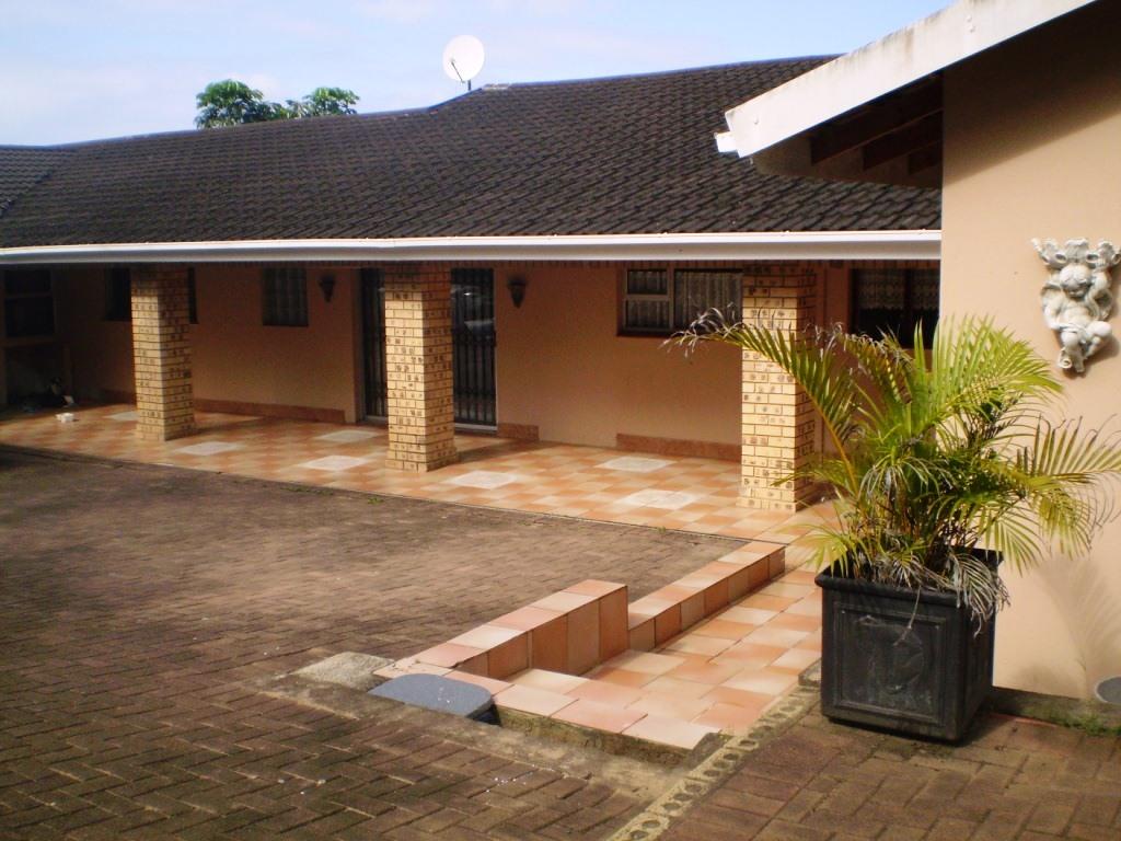 12 Palm Avenue | Accommodation Umtentweni