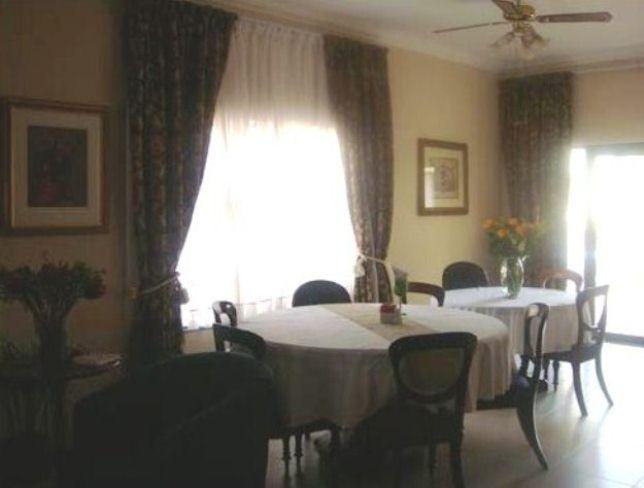Mendelssohn Manor