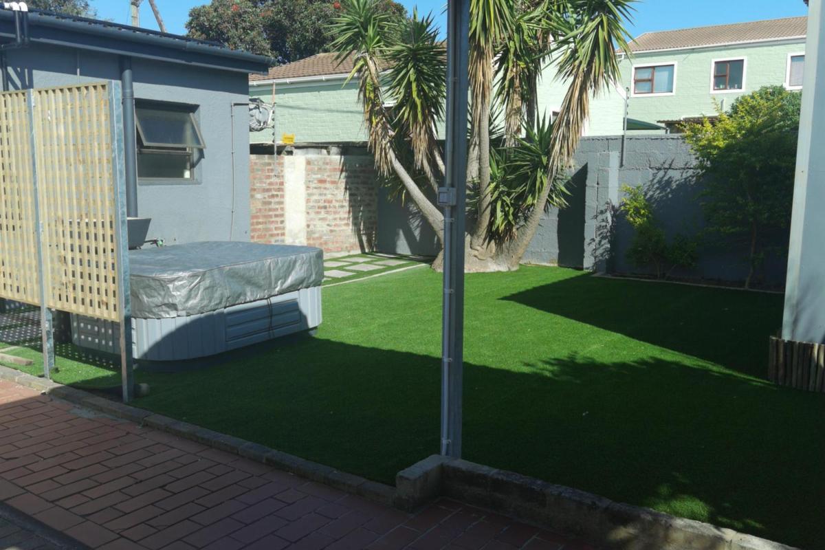 Stukkie Van Der Merwe Holiday Cottage