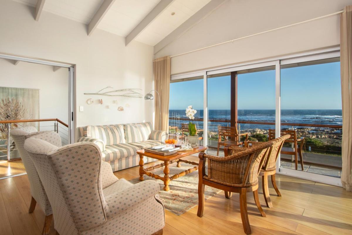 138 Marine Guesthouse