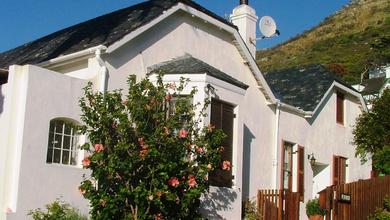 Brass Bell, Kalk Bay - St James Guesthouses