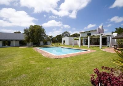 Blue Skies Country House