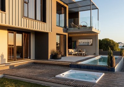 Villa and Studio Eiland