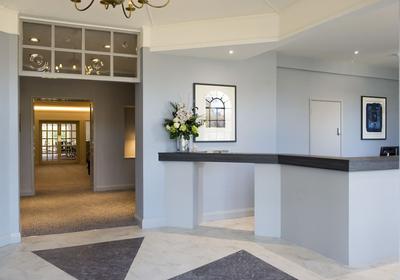 Check-in/check-out kiosk