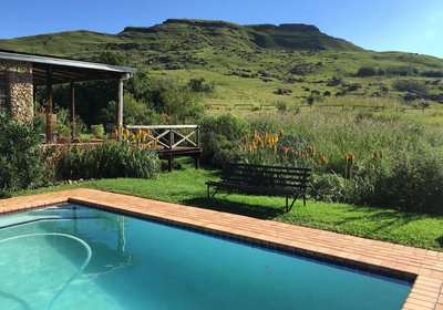 Sani Lodge & Cottages