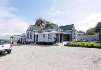 Riveria Guest Lodge and Spa