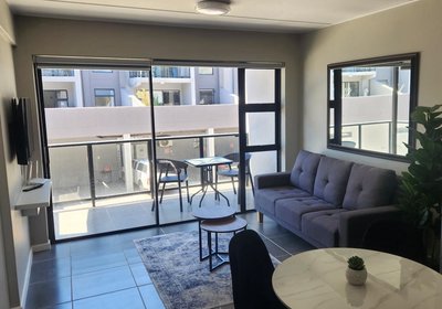 Millennial Arch @ 23 Aparthotel