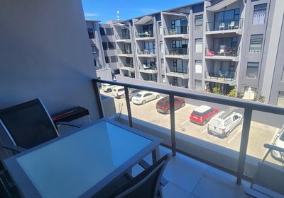 Millennial Arch @ 55 Aparthotel