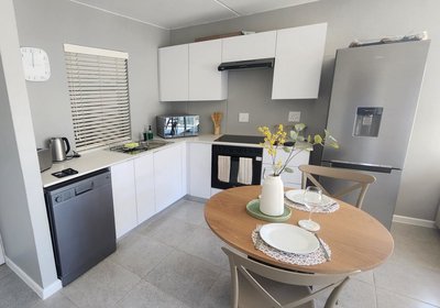 Millennial Arch @ 64 Aparthotel