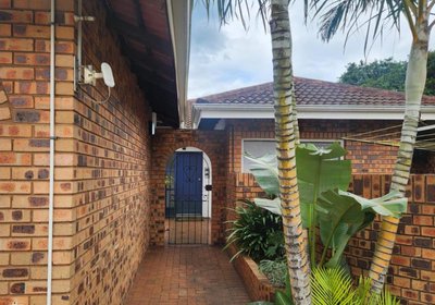 Hillton Manor Self-catering Apartments