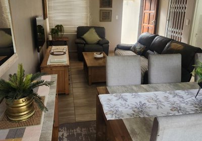 Hillton Manor Self-catering Accommodation