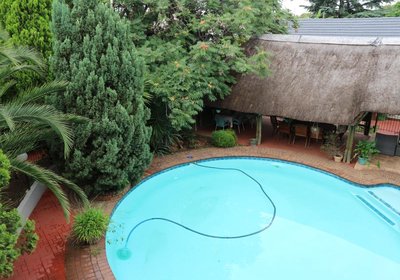 St Michelle Guest Lodge