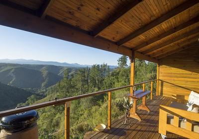 Cliffedge cottage deck