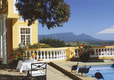 Breakfast & Table Mountain