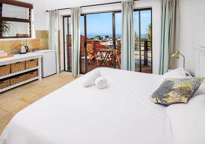 3 Pepper Street main Bedroom