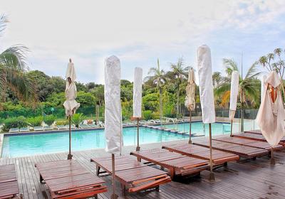 Breakers Modern Apartment