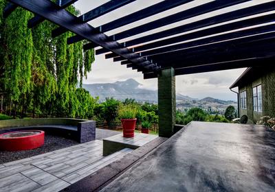 Golden View - Willow Rest House