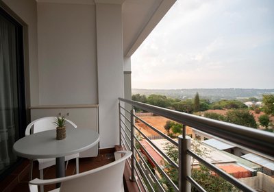 The Cube - Zwelakho Luxury Apartments