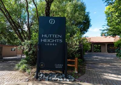 Huttenheights Guestlodge by iLawu