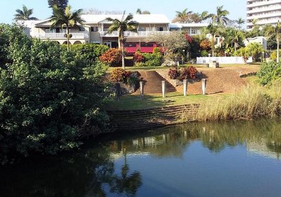 Tweni Waterfront Guest Lodge