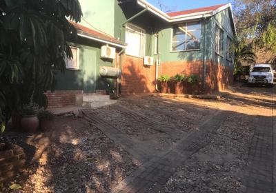 Kremetart Guesthouse