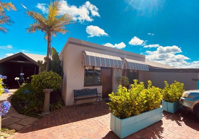 Dolphin Circle Bed and Breakfast