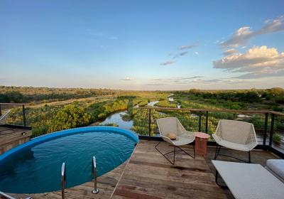 Kruger Shalati: The Train on the Bridge