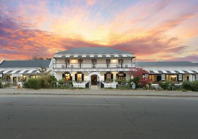 Mont d’Or Swartberg Hotel
