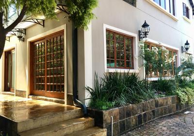 Dunvegan Execu Lodge