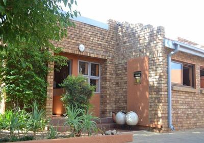 Boga Legaba Guesthouse & Conference Centre