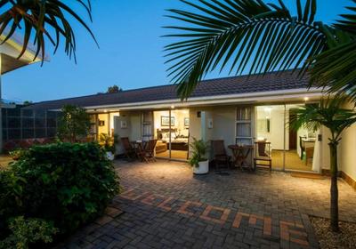 Hobiebeach Guest House