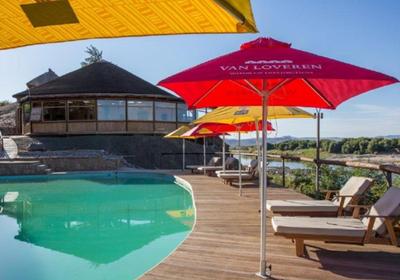 Felix Unite Orange River Cabana's