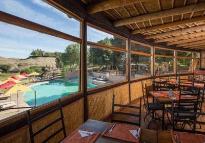 Felix Unite Orange River Cabana's