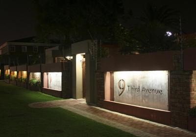 Á La Martha's Airport Guest House