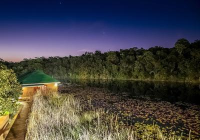 Bambuu Lakeside Lodge