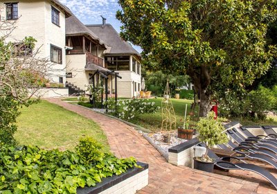 Winelands Villa Guesthouse and Cottages