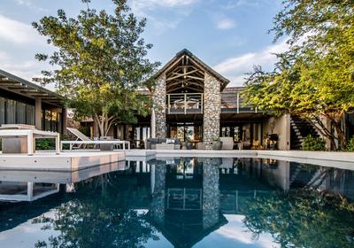 Kruger Sunset Lodge - Living with Lions