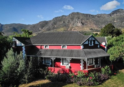 Ruby Rose Countryhouse