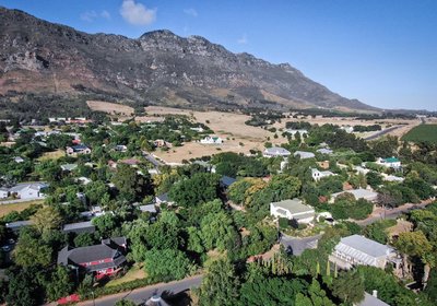 Ruby Rose Countryhouse