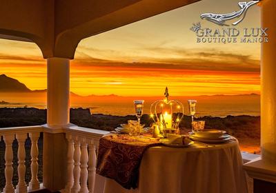 Grand Lux Boutique Manor