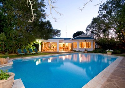 Lupus Den Country House